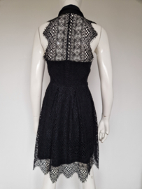 Josh V. jurk Roma. Maat S. Zwart