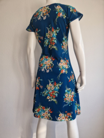 King Louie cross dress. Maat M. Petrol/bloemenprint.