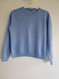 Benetton trui. Maat 36, Lichtblauw/scheerwol.
