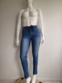 Heimatliebe jeans. Maat XL. Lichtblauw