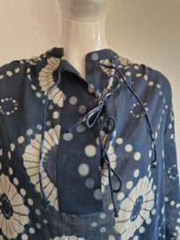 Mare di Latte blouse. Maat 3, Blauw/batik.