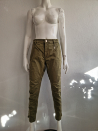 MAC Rich Cargo Cotton. Maat 40/28. Olijfgroen.