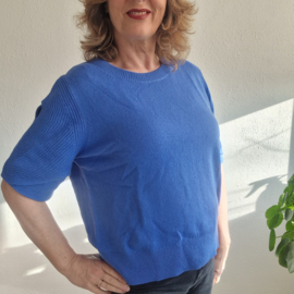COS gebreide trui. Maat L. Blauw.