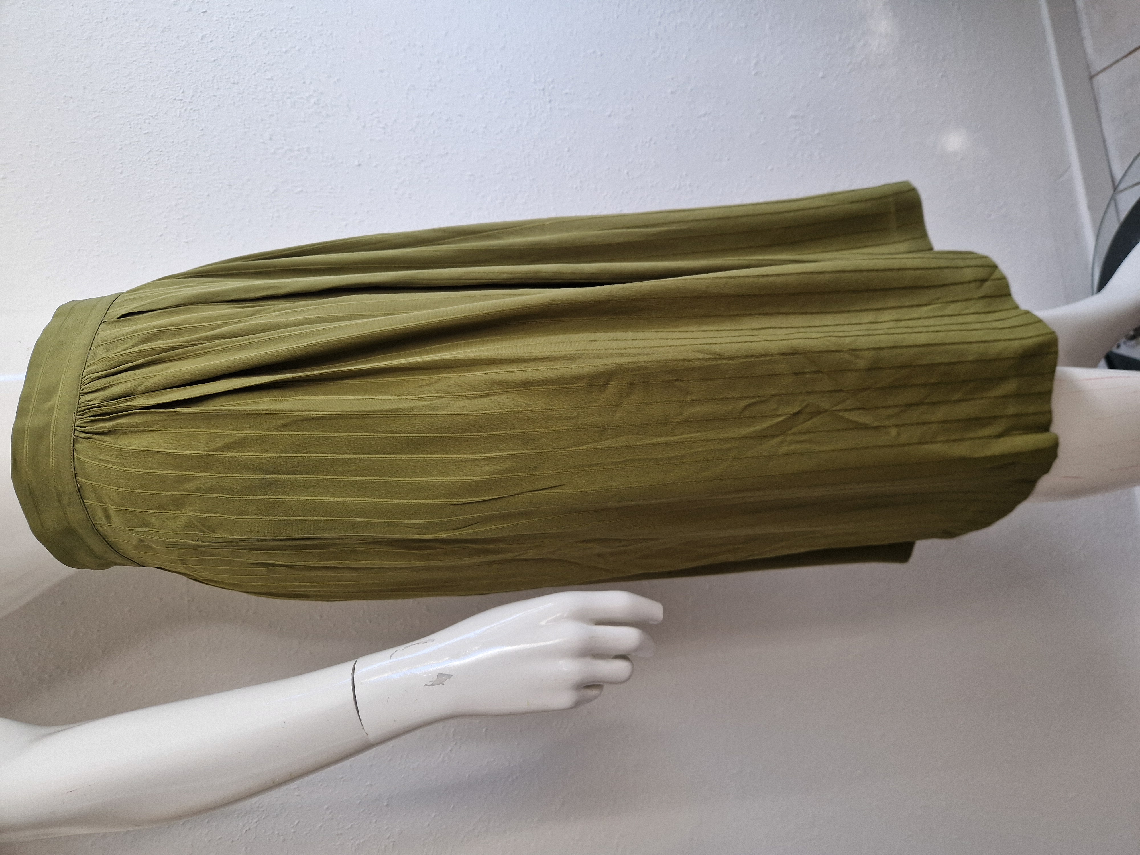 Christian Dior midi rok. IT maat 42, Groen/zijde.