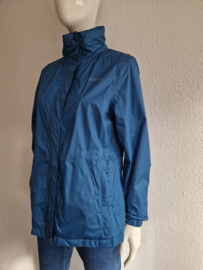 Ayacucho dames regenjas.Maat M. Petrol.
