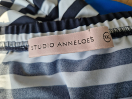 Studio Anneloes off shoulder top. Maat XXL. Navy/wit gestreept.
