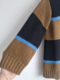 Paul Smidt trui met V-hals. Maat M. Bruin/zwart/wol.