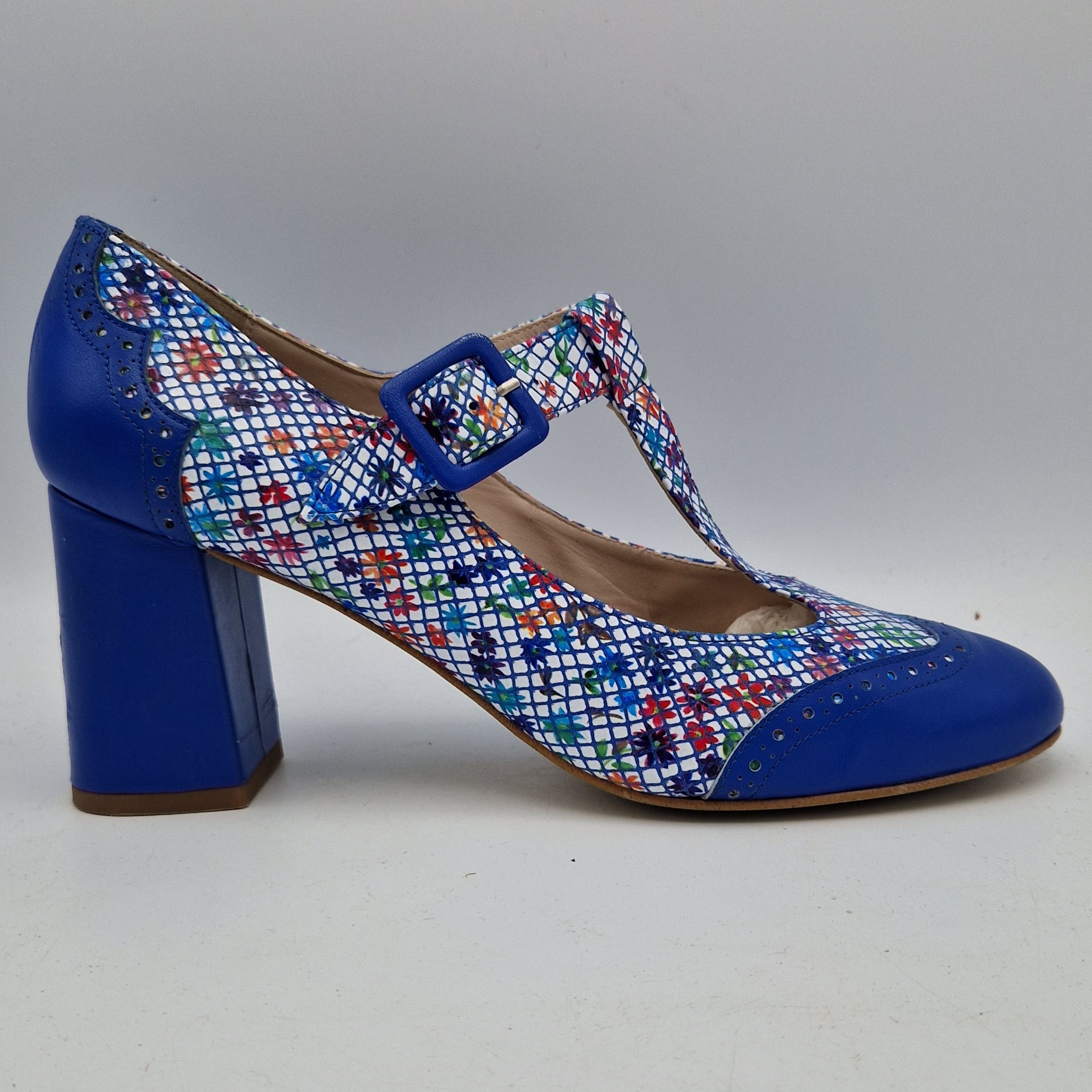 Vintage pumps. Maat 39. Kobaltblauw/leer.