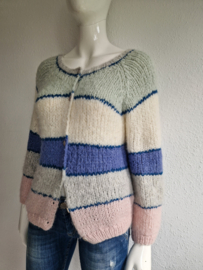 INTI vest. Maat M. Gestreept/baby alpaca.