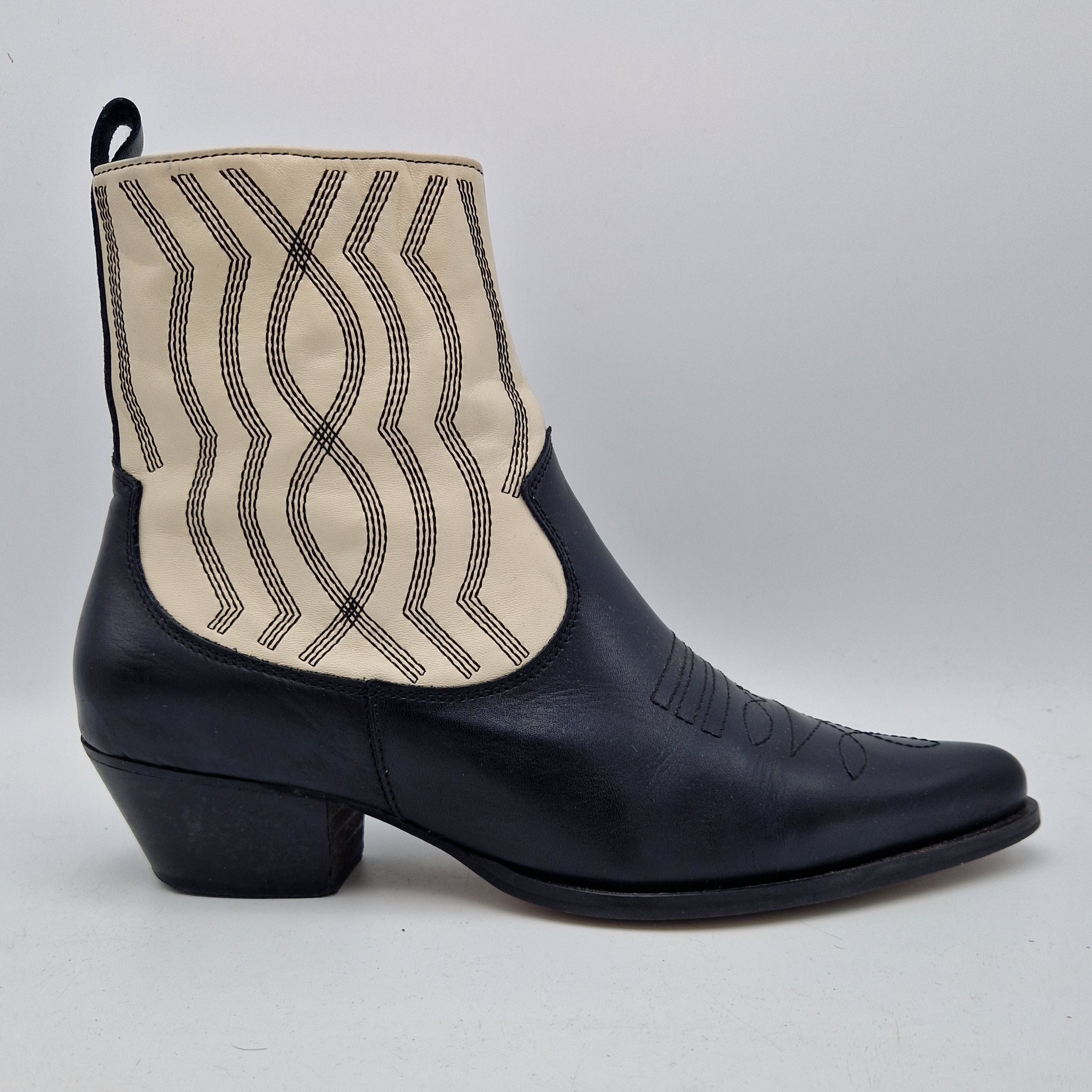 Toral westernlaarsjes. Maat 41, Zwart/wit/leer