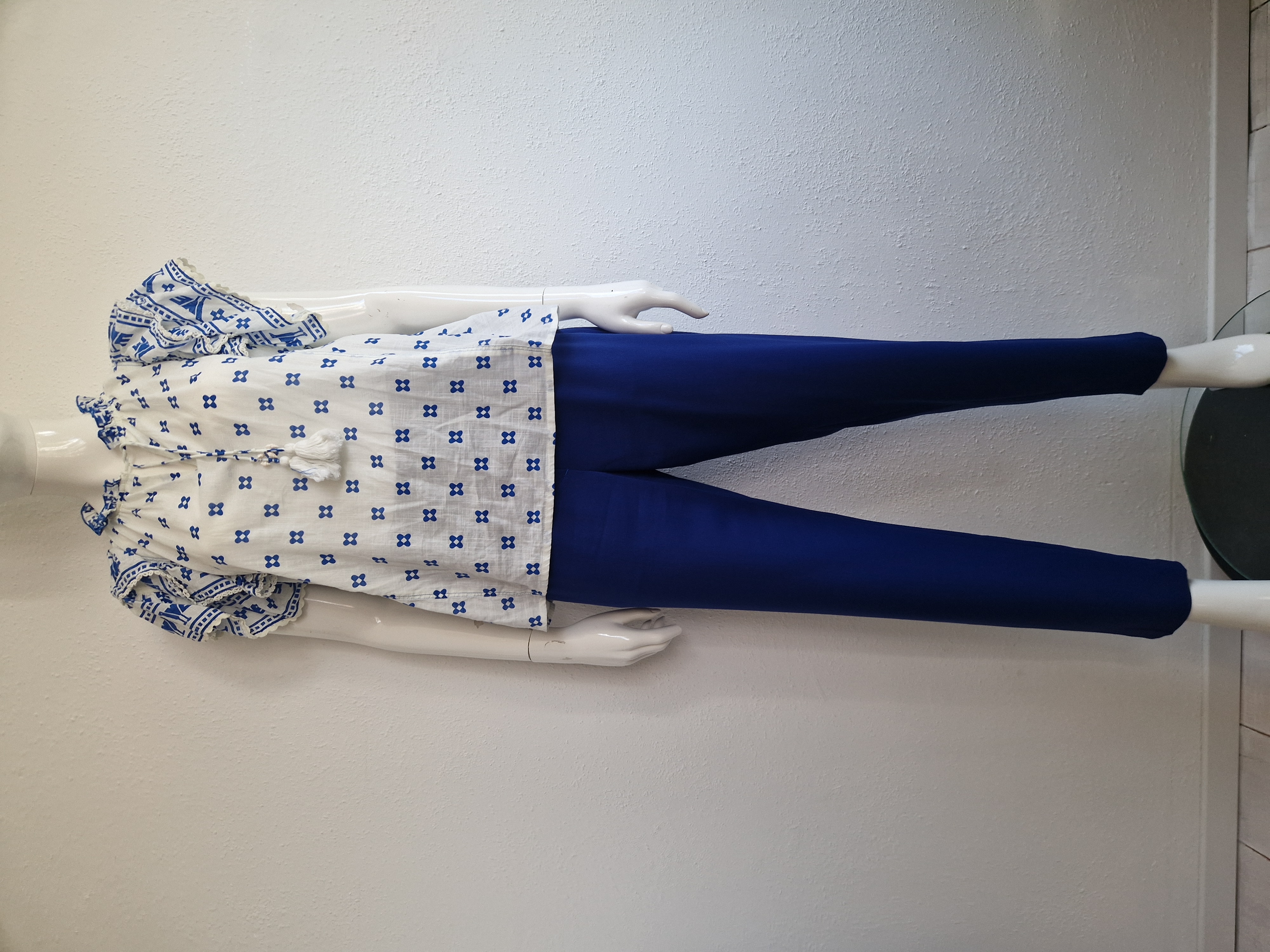 Mirasol blouse top. Maat 40, Wit/blauw.