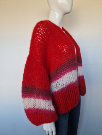 Handgemaakt vest. Rood/roze. Mohair/acryl.