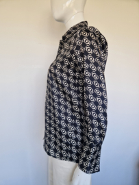 Sandro Paris blouse. Maat 1, Zwart/kettingprint.