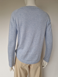 Repeat trui. Maat 38. Lichtblauw.