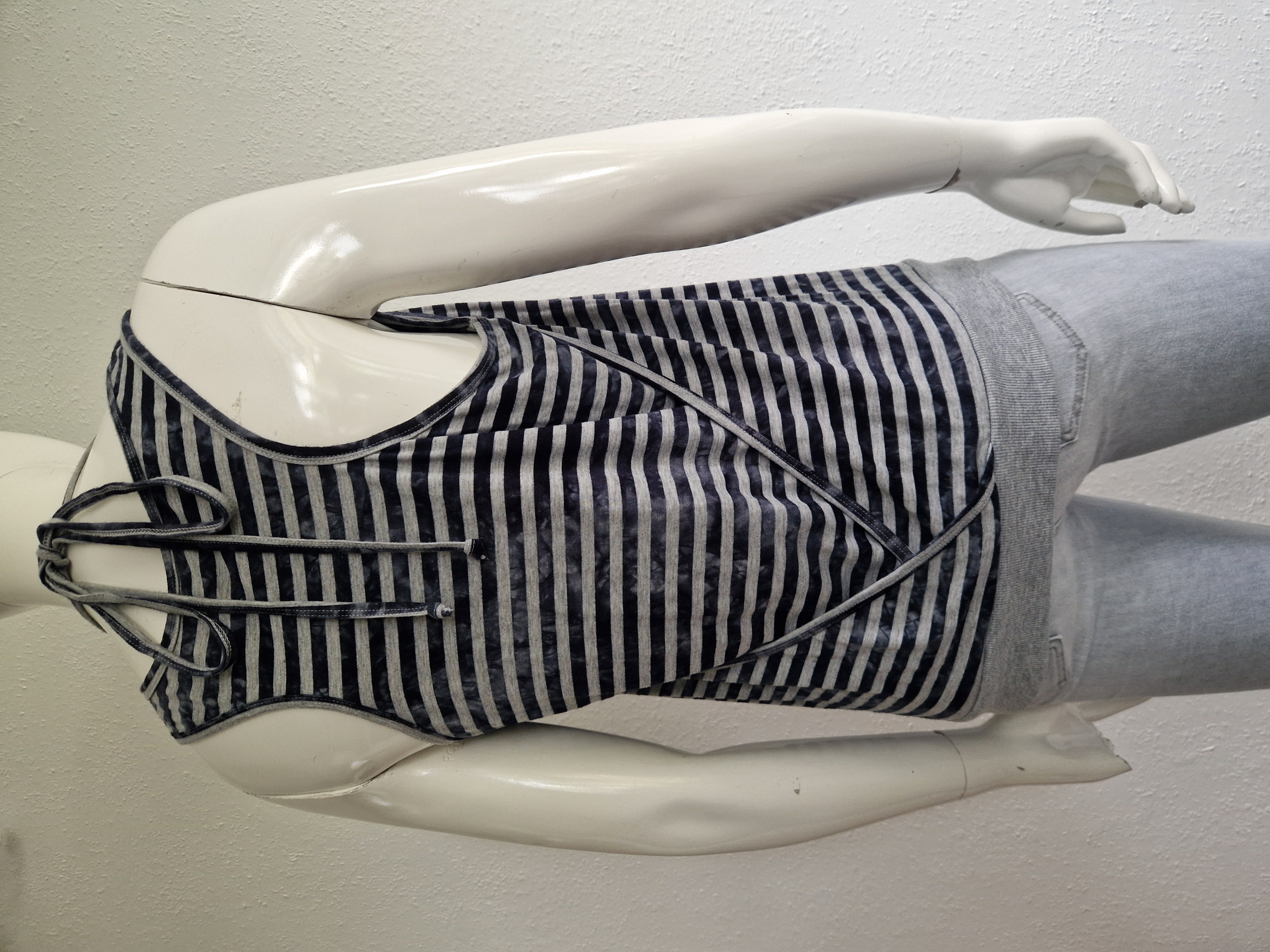 Geisha top. Maat 38/40, Blauw/grijs gestreept.
