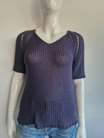 Stroke trui. Maat M. Donkerblauw.