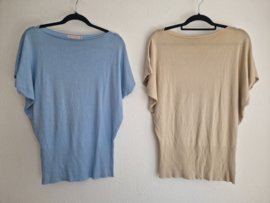 Studio Anneloes mouwloze gebreide top. Maat S. Beige