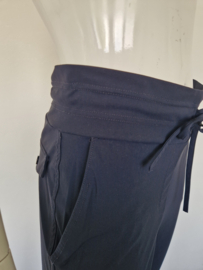 Studio Anneloes pantalon. Maat S. Donkerblauw