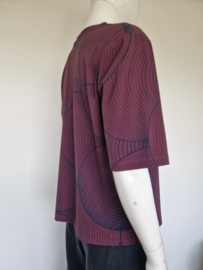 Mi Piace top met grafische print. Maat 42. Grafische print.