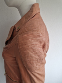 Mission Blue jasje. Maat 36/38. Zalm/leer.