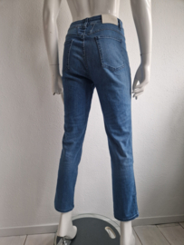 Closed cropped jeans Pedal Pusher. Maat 27. Lichtblauw.