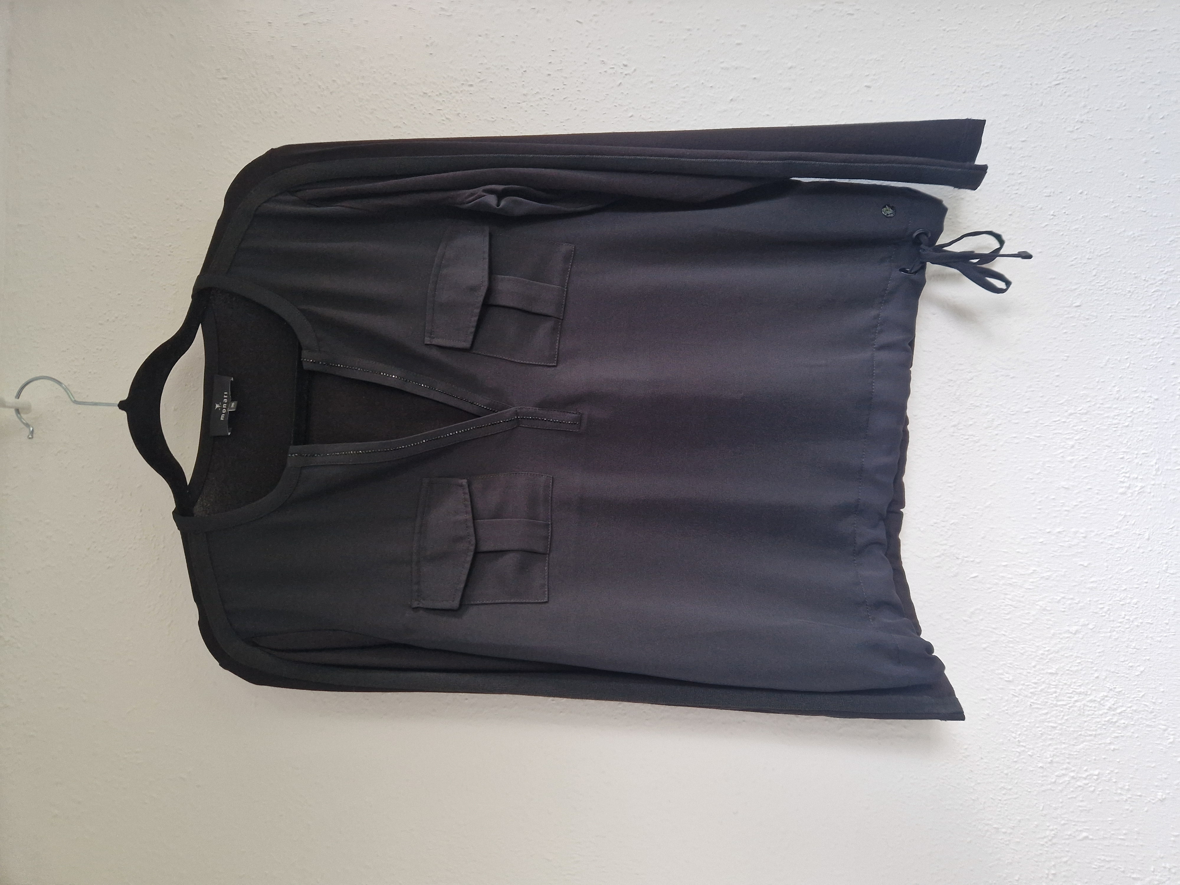Monari blouse top met V-hals. Maat 36,Zwart