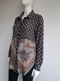 Tolani blouse. Maat M. Print/zijde.