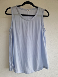 Aperto top. Maat 36, Lichtblauw/zijde.