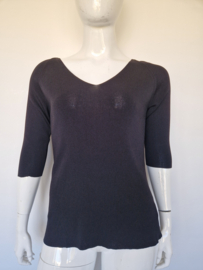 Aldomartins top met opengewerkte rug. Maat 42. Zwart.