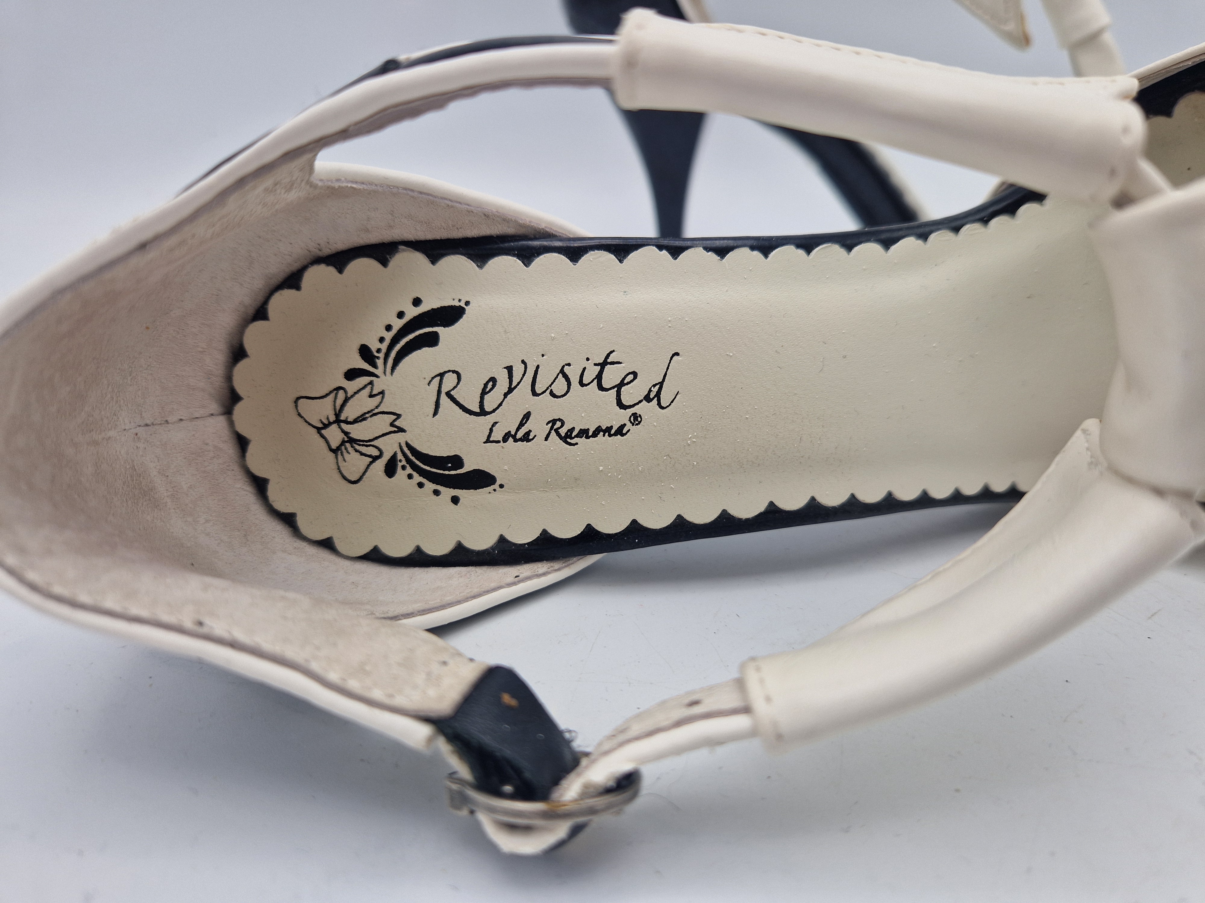 Lola Ramona pumps Revisited. Maat 40, Zwart/wit/leer.