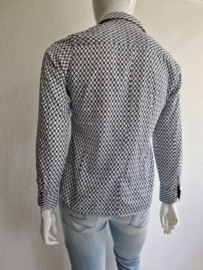 Eterna blouse. Maat 40, Wit/donkerblauw/ print.