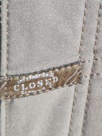 Closed pantalon. It.maat 46 (38/40). Olijfgroen.