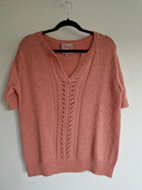 Edith & Ella trui met V-hals. Maat L. Roze.