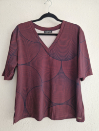Mi Piace top met grafische print. Maat 42. Grafische print.