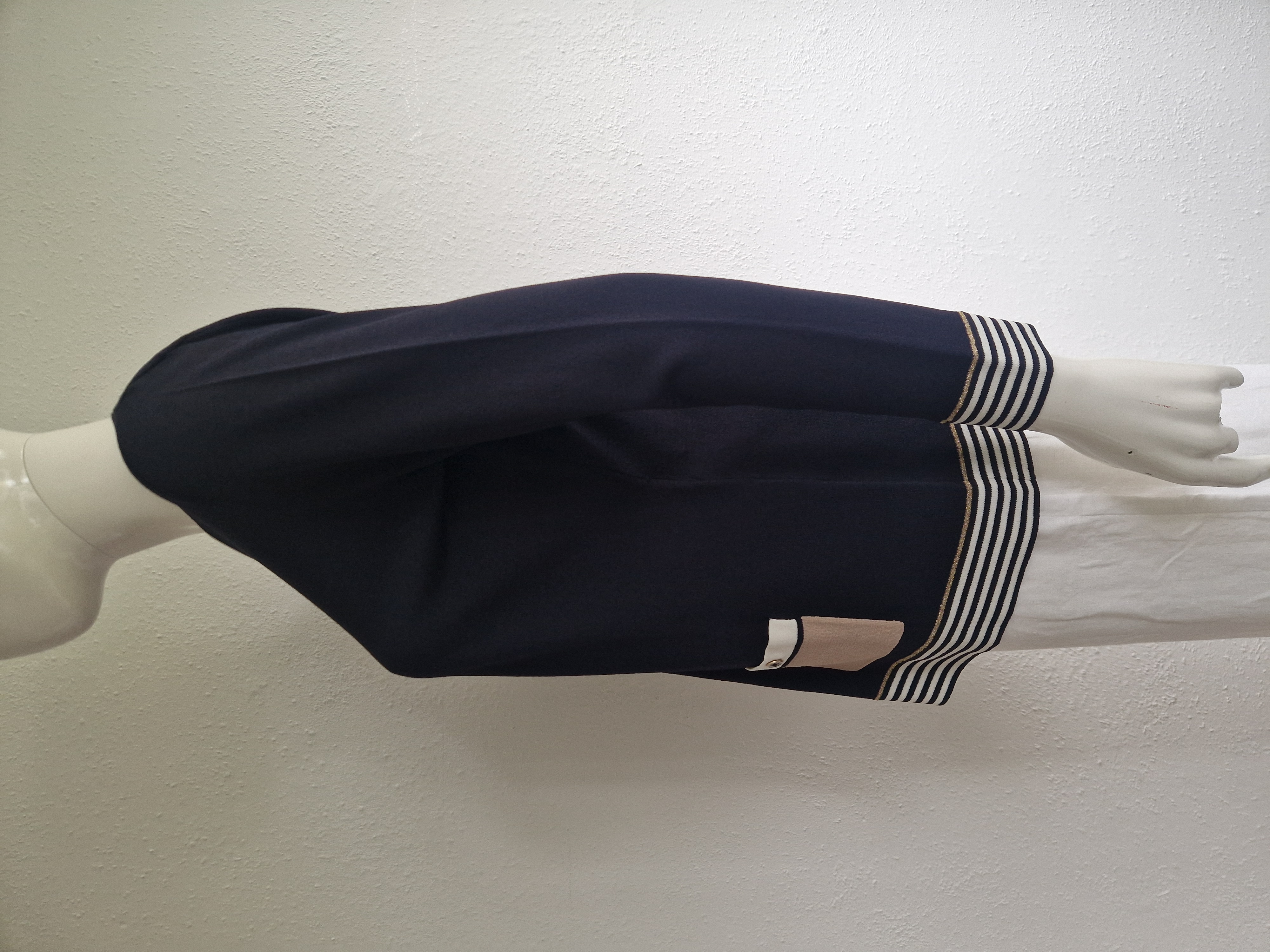 Un Jour Ailleurs vest. Maat 2, Donkerblauw.