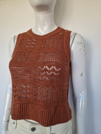 Esprit. Gehaakte spencer. Maat S. Roest