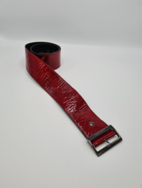 Claudio Ferrici riem. 90 cm. Rood/lakleer.