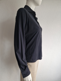TRVL Dress blouse. Maat M. Zwart/travelstof.