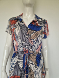 Batida jurk met kleurrijke print. Maat 5.