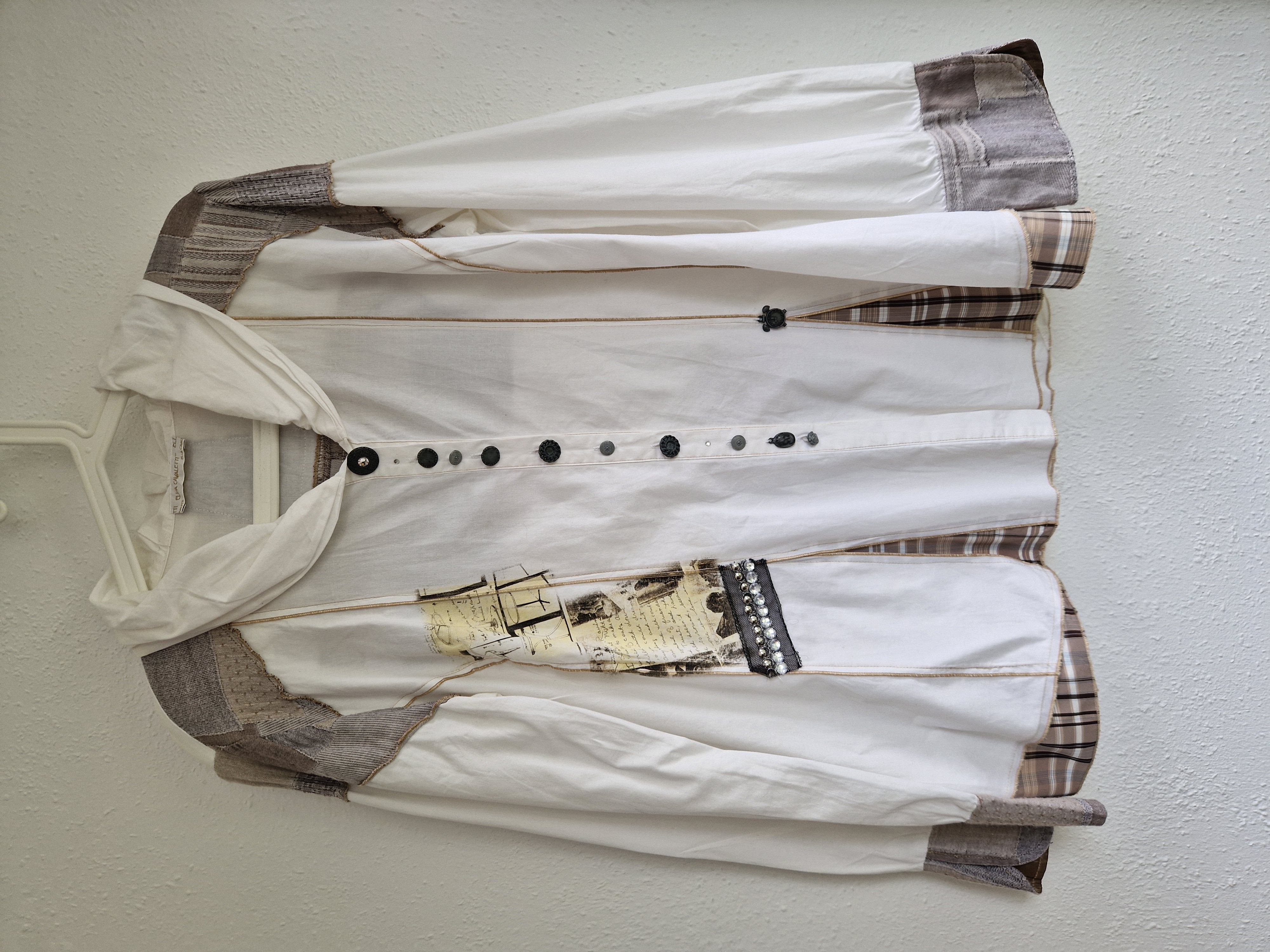 Elisa Cavaletti blouse met sjaalkraag. Maat L. Wit.