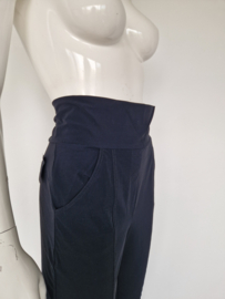 JapanTKY high waist broek/tregging. Maat L. Zwart