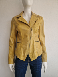 On Stage blazer jasje. Maat 36/38, Okergeel/leer.