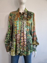 Zijden blouse. Maat M. Groentinten.
