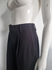 Olaf pantalon. Maat M. Zwart.