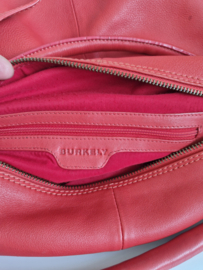 Burkely leren schoudertas. Koraal