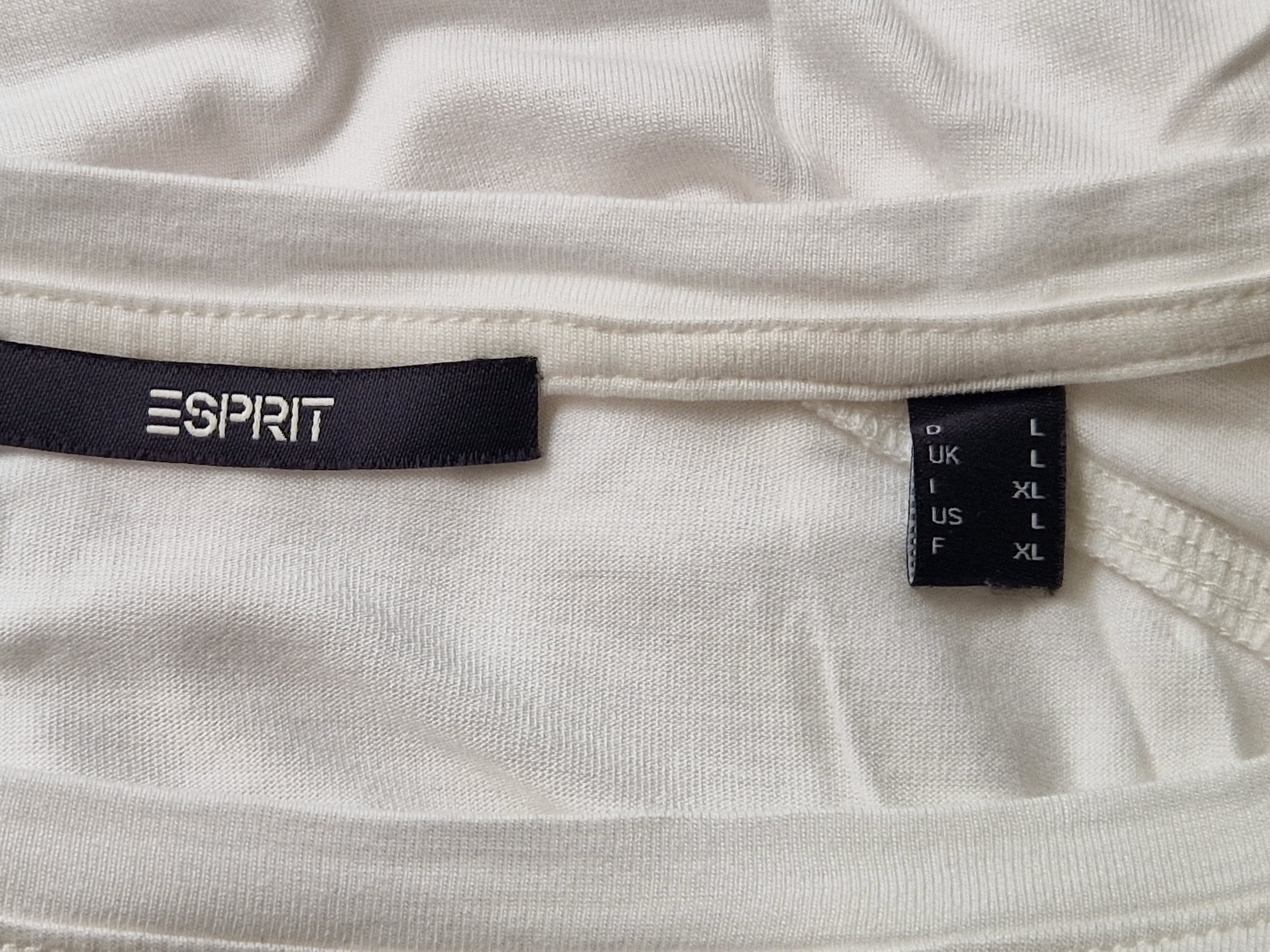 Esprit top. Maat L. Crème/print.