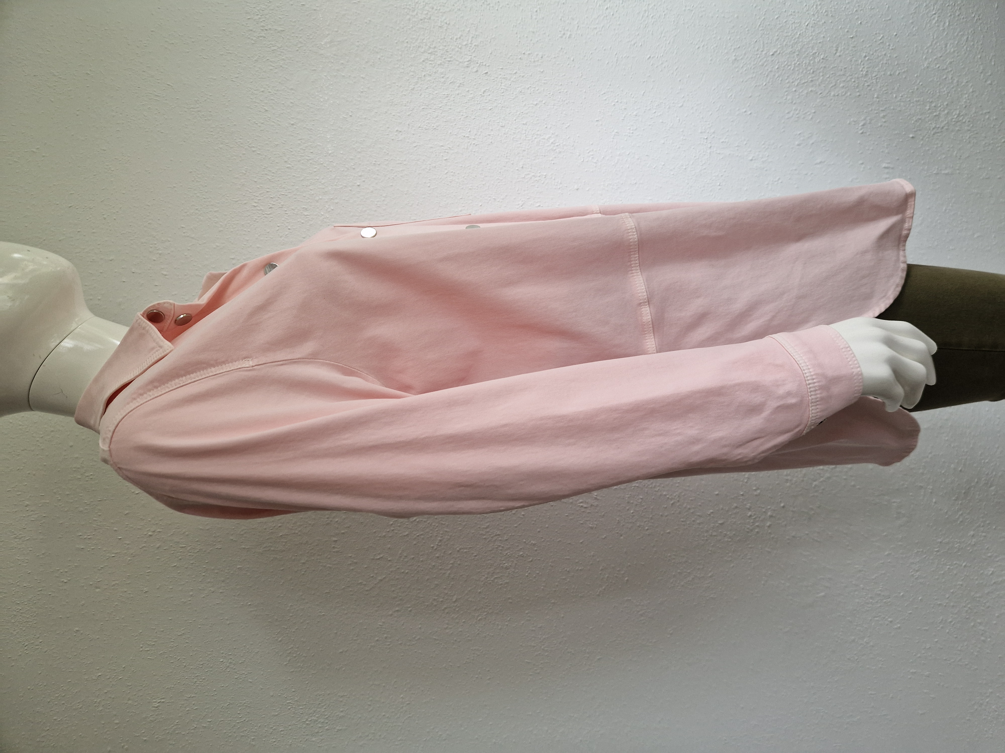 Marc Aurel overhemdjas. Maat M. Zachtroze.