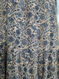 Moscow midi jurk. Maat M. Camel/blauw.