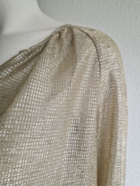 See U Soon top. Maat M/L. Goudkleurig.