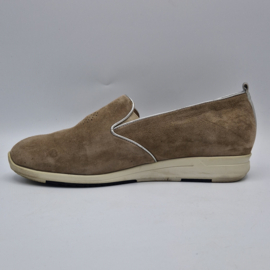 Durea loafers. Maat 7,5/ Wijdte H. Taupe/zilver..